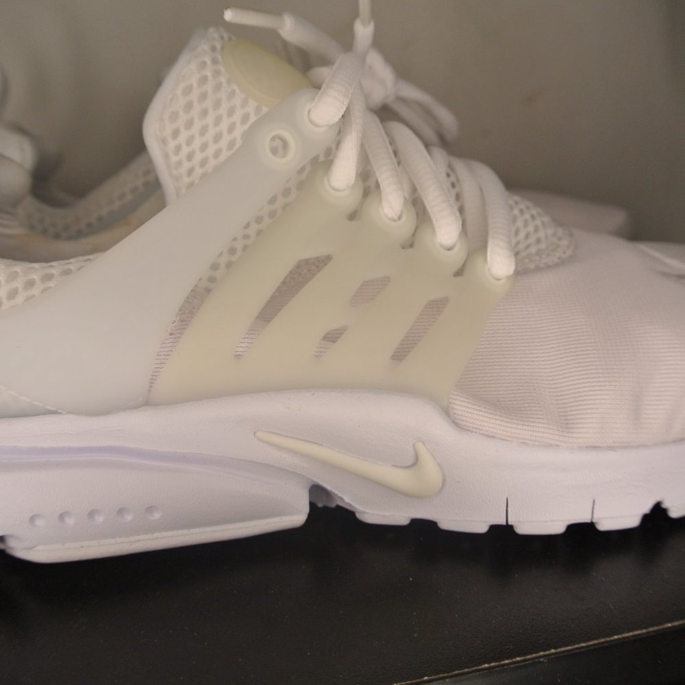 Nike Air Presto GS Triple White 833875-100 size 5Y / Women's 6.5 New - Picture 7 of 11